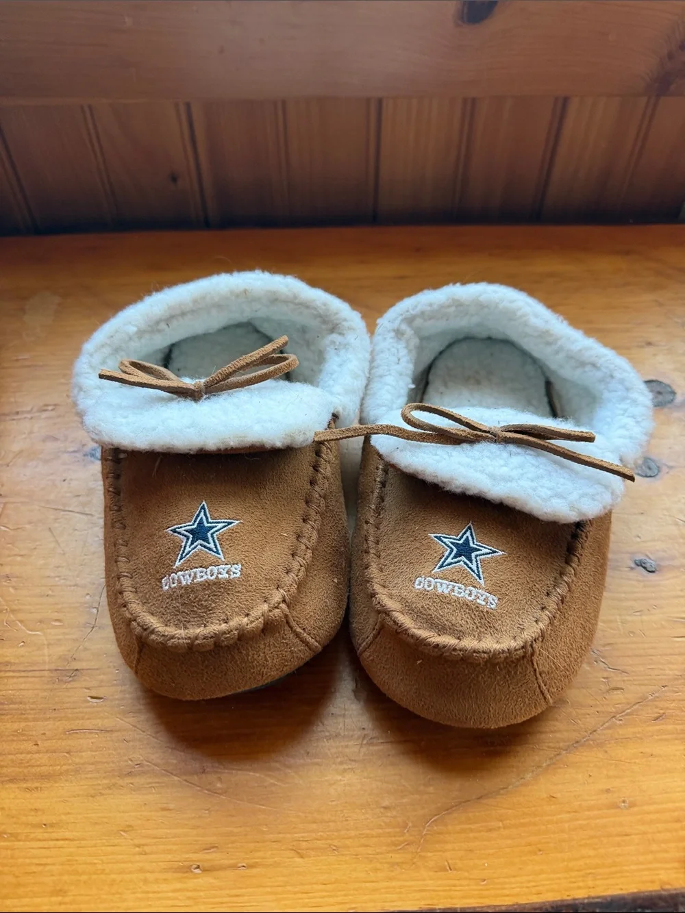 Cowboys Kids' Tan Shearling-Lined Moccasin Slippers